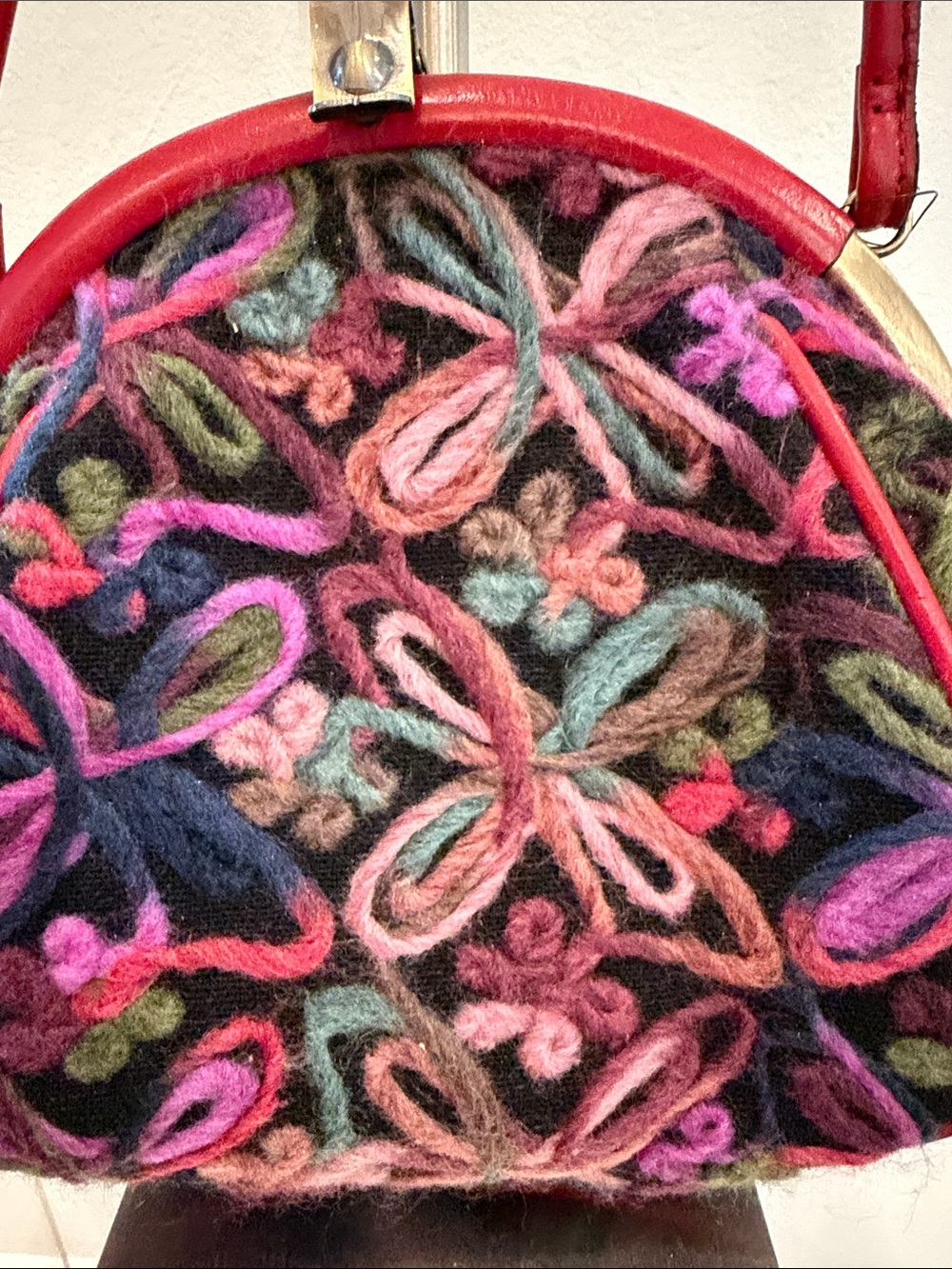Patricia Nash Multicolor Knit Floral Crossbody with Berry Red Trim - Picture 2 of 10